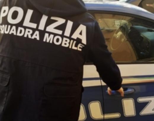 Prima il "cavallo di ritorno" poi un'estorsione per spese legali: arrestati due italiani.
