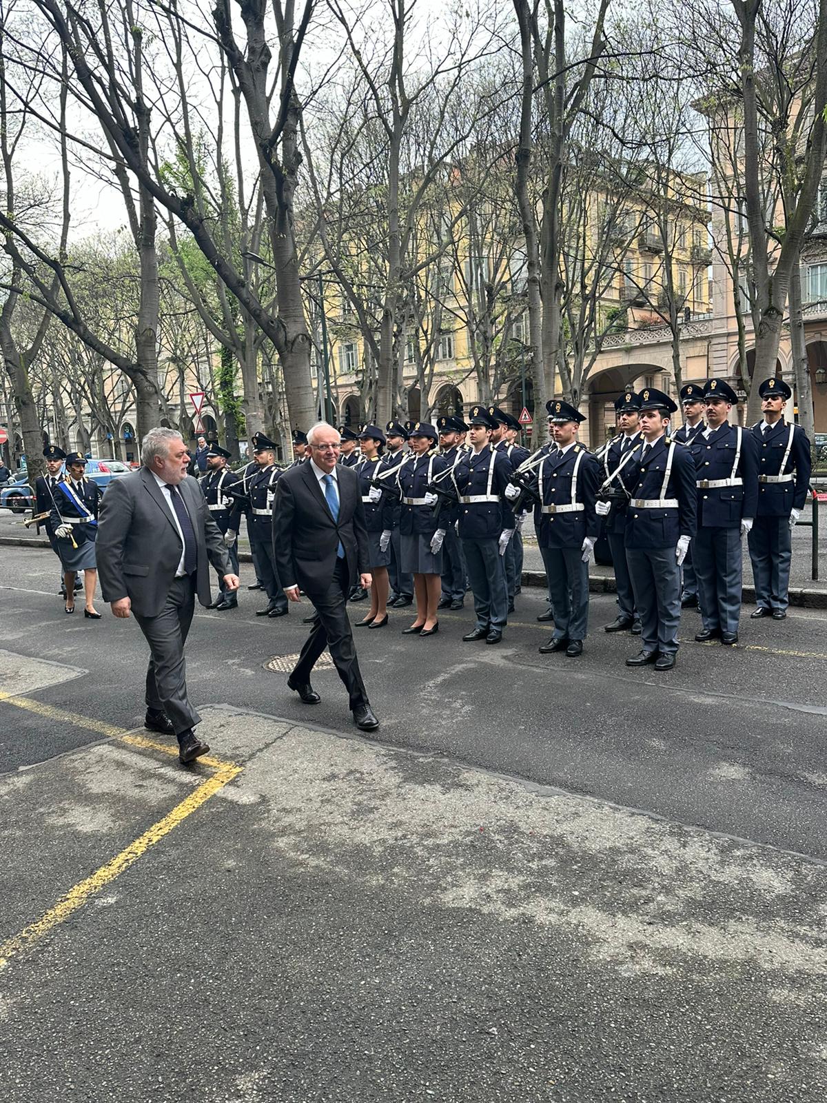 Torino: 172° Anniversario della fondazione della Polizia, ingresso in Questura del Prefetto