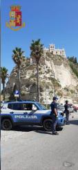Tropea - Denunciati i conducenti di due auto provento di furto fermate dalla Polizia di Stato