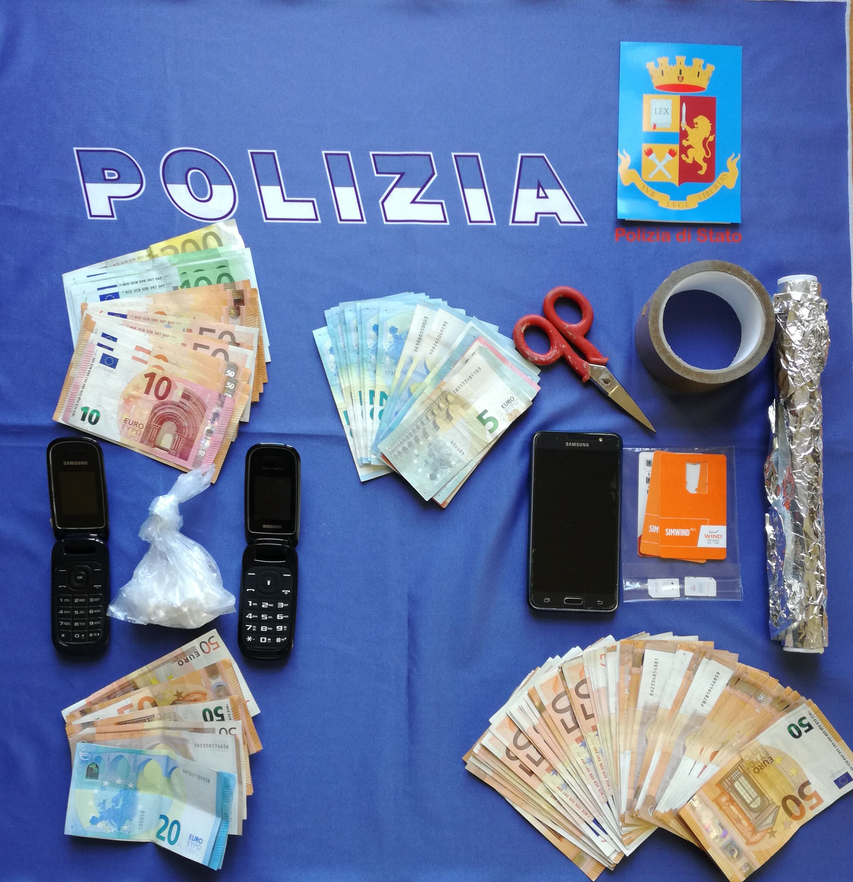 Pistole clandestine e cocaina in provincia: arrestati dalla Polizia di Stato.