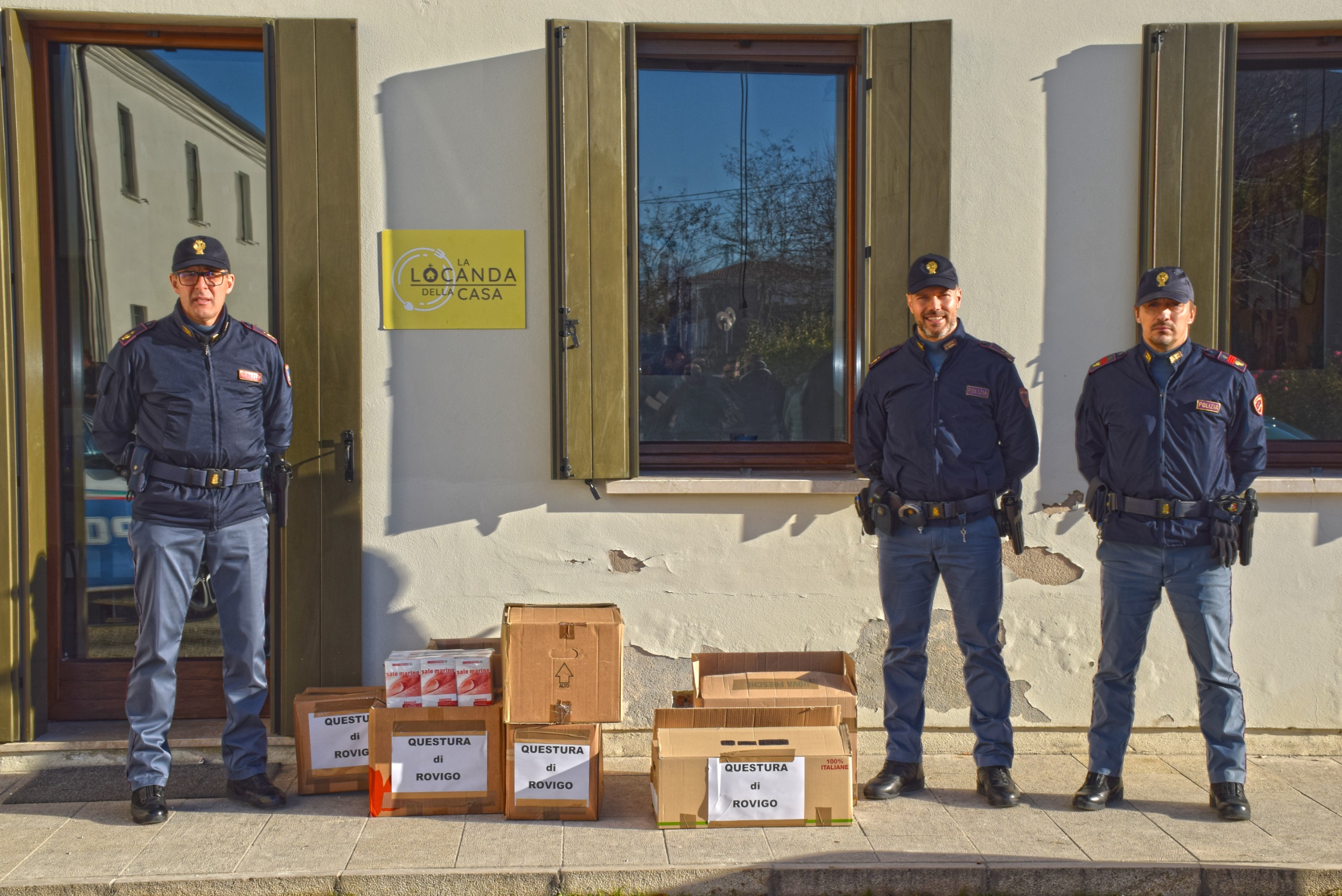 La Questura di Rovigo ha donato generi alimentari alla “Caritas” rodigina