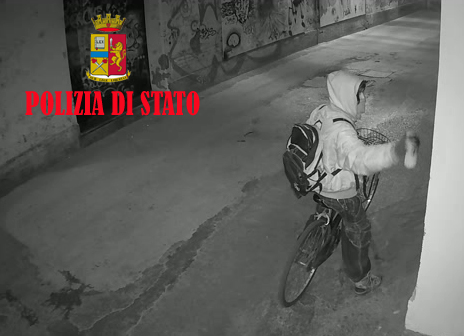 Polizia: individuato e denunciato l’autore delle scritte minacciose e diffamatorie sui muri di Faenza