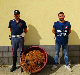 La Polizia di Stato collabora all’attività di contrasto della pesca di frodo in località San Giorgio di Gioiosa Marea