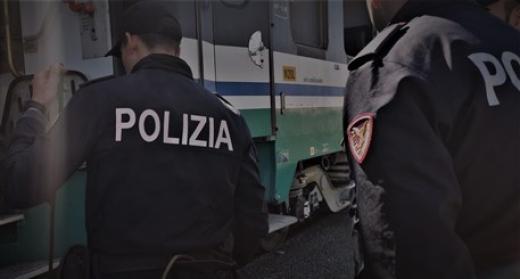 Reggio Calabria: atti oltraggiosi in danno di una capotreno