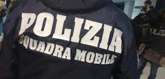 Polizia di Stato - Cosenza: Sorpreso a rubare in un cantiere, arrestato un uomo dalla locale Squadra Mobile.
