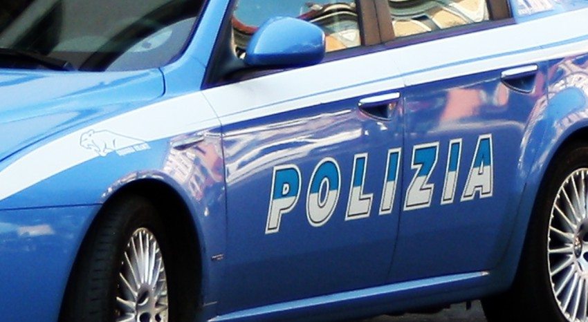 Bordighera. Intervento della Polizia Stradale di Imperia per tredici migranti in autostrada