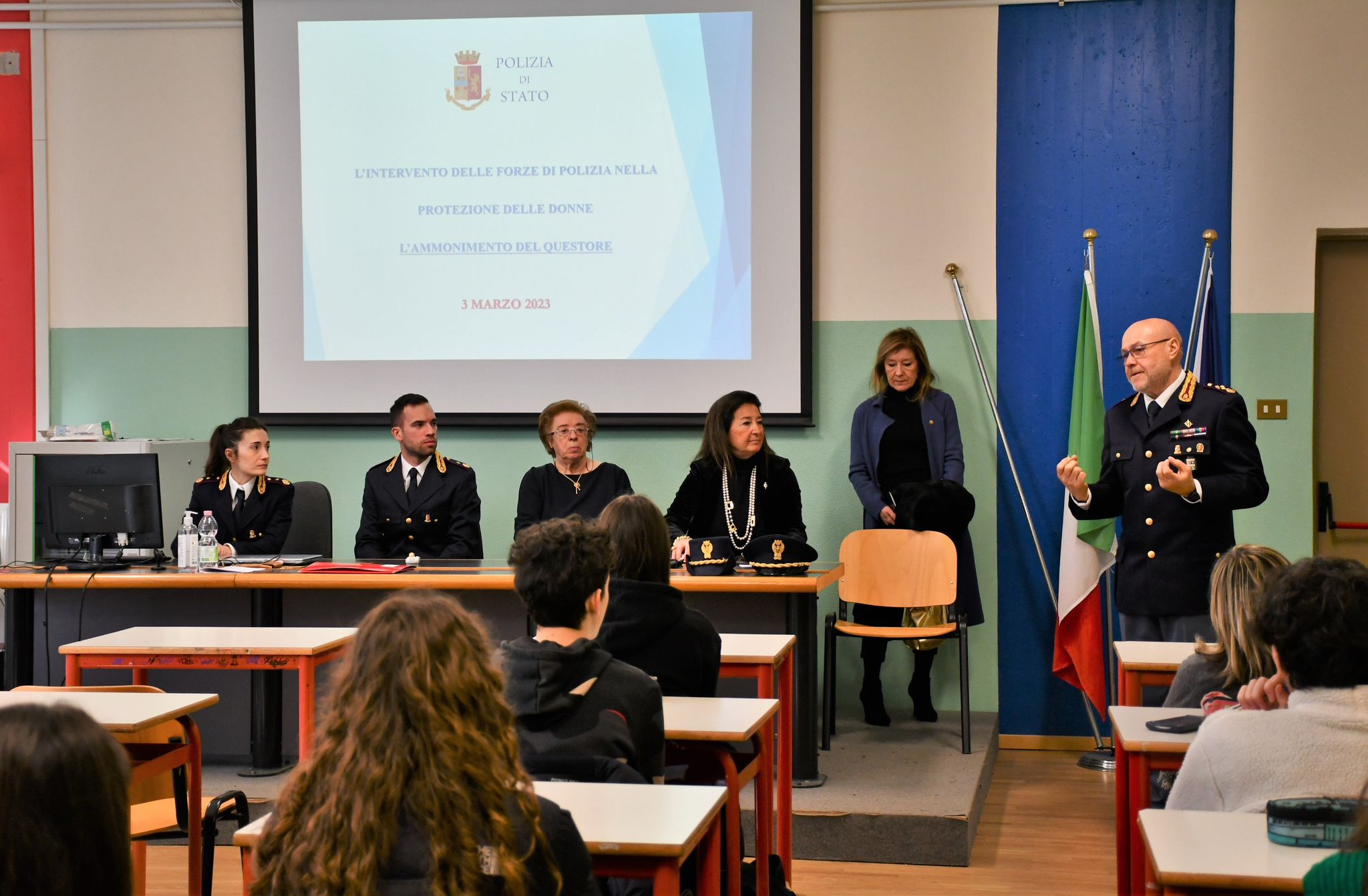Questura di Rovigo: Violenza contro le donne: la Polizia di Stato incontra gli studenti dell’ITIS Viola Marchesini