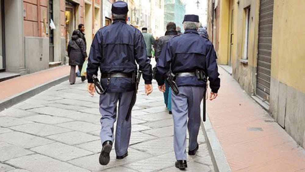 Imperia. La Polizia di Stato risponde alla domanda di sicurezza dei commercianti e cittadini.