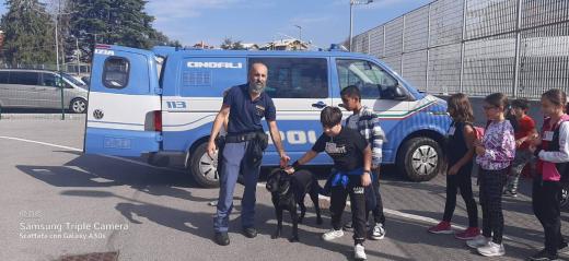 Questura di Monza e Brianza: la Polizia di Stato apre le porte della Questura agli studenti della scuola primaria di Desio