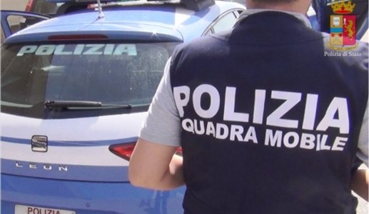 Personale della Polizia di Stato - Squadra Mobile della Questura di Asti ha tratto in arresto un 60enne residente nell’astigiano