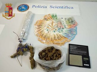 La Polizia di Stato arresta giovane messinese: rinvenuti presso la sua abitazione 176,30 grammi di cannabis modificata e 2.300,00 Euro