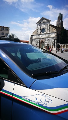 Volante in piazza Santa Maria Novella a Firenze
