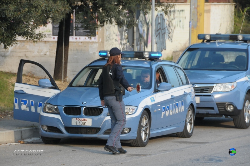 Polizia intensifica i servizi di controllo del territorio