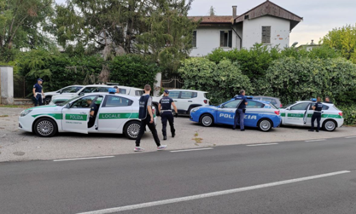 Blitz della Polizia di Stato e Polizia Locale di Mantova.