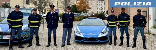 POLIZIA DI STATO: LA LAMBORGHINI DELLA POLIZIA  A CENTO PER SENSIBILIZZARE I GIOVANI SUI TEMI DELLA SICUREZZA STRADALE