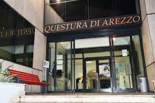 ESEGUITA DALLA POLIZIA DI STATO UN’ORDINANZA DI CUSTODIA CAUTELARE IN CARCERE NEI CONFRONTI DI UN CITTADINO EGIZIANO DI 22 ANNI, ACCUSATO DI RAPINA AGGRAVATA E LESIONI PERSONALI AI DANNI DI UNA SIGNORA DI 72 ANNI.