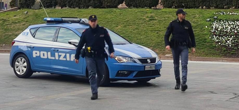 Questura Monza e Brianza: la Polizia di Stato esegue ordinanze di custodia  cautelare in carcere nei confronti di due georgiani specializzati in rapine  e furti in abitazione. Accertati 20 reati predatori in