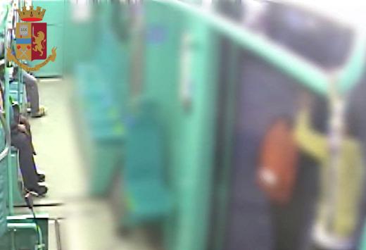 Milano, tentato omicidio alla fermata del tram: la Polizia di Stato arresta 25enne