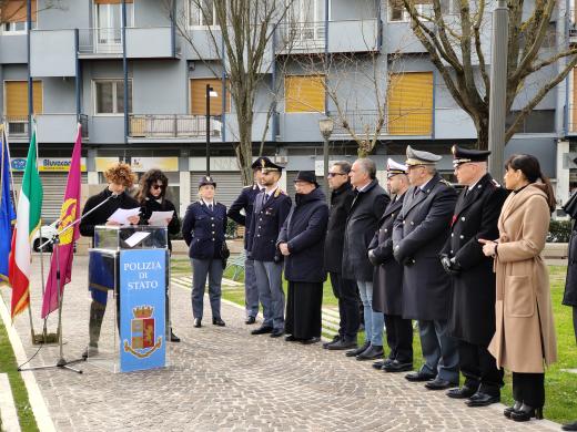 La Polizia di Stato di Matera ricorda la figura di Giovanni Palatucci, insieme alle Autorità locali e agli studenti del Liceo “Tommaso Stigliani”.
