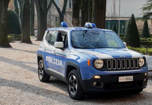 Polizia di Stato: servizi straordinari di controllo del territorio ed espulsione di un cittadino straniero pregiudicato