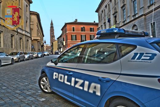 Questura di Cremona: anziana scippata, la volante arresta due minorenni.