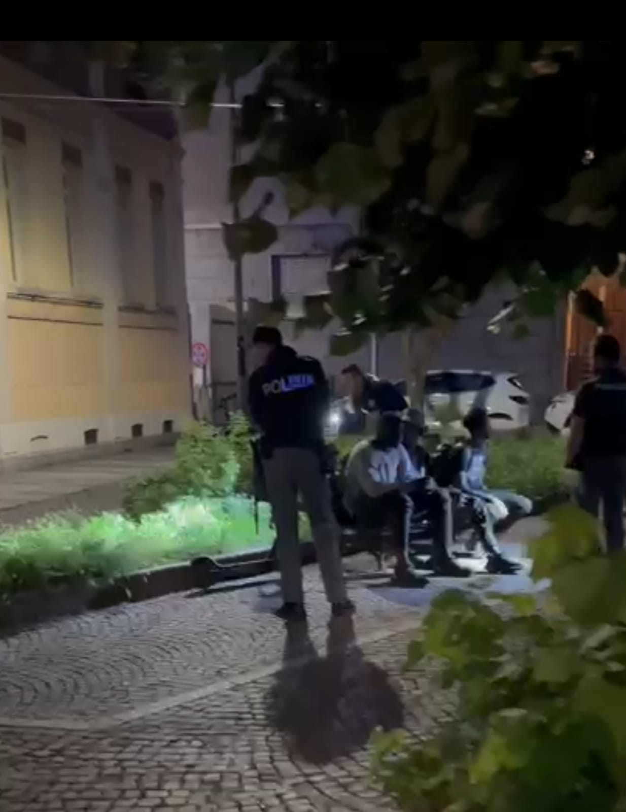 Torino: controlli straordinari ai giardini Ginzburg