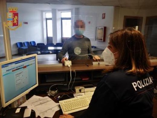 Aumentate le richieste di passaporto presso la Questura di Modena: nuove modalità organizzative