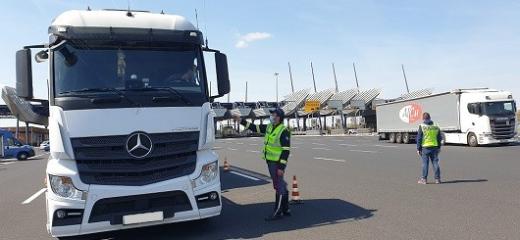 Operazione "Side by side" - Controllo congiunto della polizia italiana e slovena dei veicoli in transito sulle arterie di confine