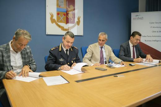 Zwei Vereinbarungsprotokolle zur Vorbeugung und Bekämpfung von Cyberkriminalität zwischen dem Einsatzzentrum für  die Cybersicherheit der Postpolizei Trentino-Südtirol" und den Unternehmen Würth und Würth Phoenix unterzeichnet