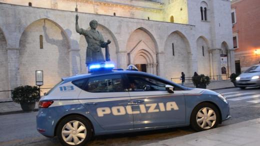 Polizia di Stato-Barletta: In trasferta da Molfetta a Barletta tentano un furto, arrestati.