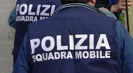 Cittadino rumeno denunciato dalla Polizia di Stato per spaccio di stupefacenti.