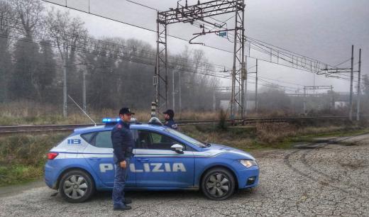 San Giorgio Bigarello (MN): divelta linea aerea ferroviaria. La Polizia di Stato rintraccia il responsabile.