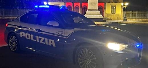 La Polizia di Stato arresta due cittadini stranieri per rapina nei pressi della stazione di Lucca. Uno di loro è minorenne