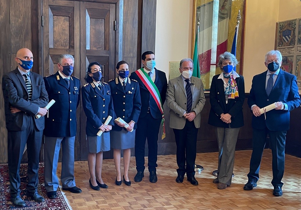 Onorificenze al Merito della Repubblica Italiana agli appartenenti della Polizia di Stato.