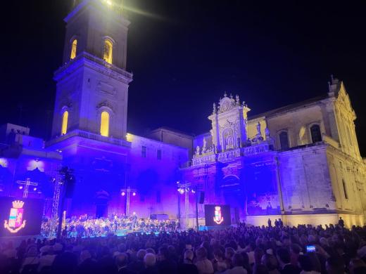Lecce: Piazza Duomo 5 luglio 2024 – nell’ambito del progetto sulla legalità “Dire Fare Cambiare - I ragazzi, la memoria e l’impegno” - Concerto Banda Musicale della Polizia di Stato