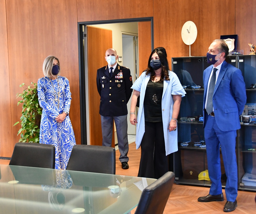 Visita del Prefetto Maddalena De Luca alla Questura di Arezzo