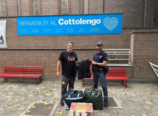 Torino: capi di abbigliamento contraffatti donati al Cottolengo