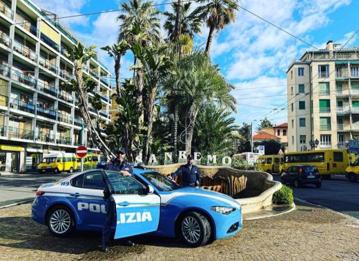 Gli agenti del Commissariato di Pubblica di Sicurezza di Sanremo rintracciano uno straniero irregolare. Espulsione con Accompagnamento coattivo presso il Centro di Permanenza per i Rimpatri di Roma.