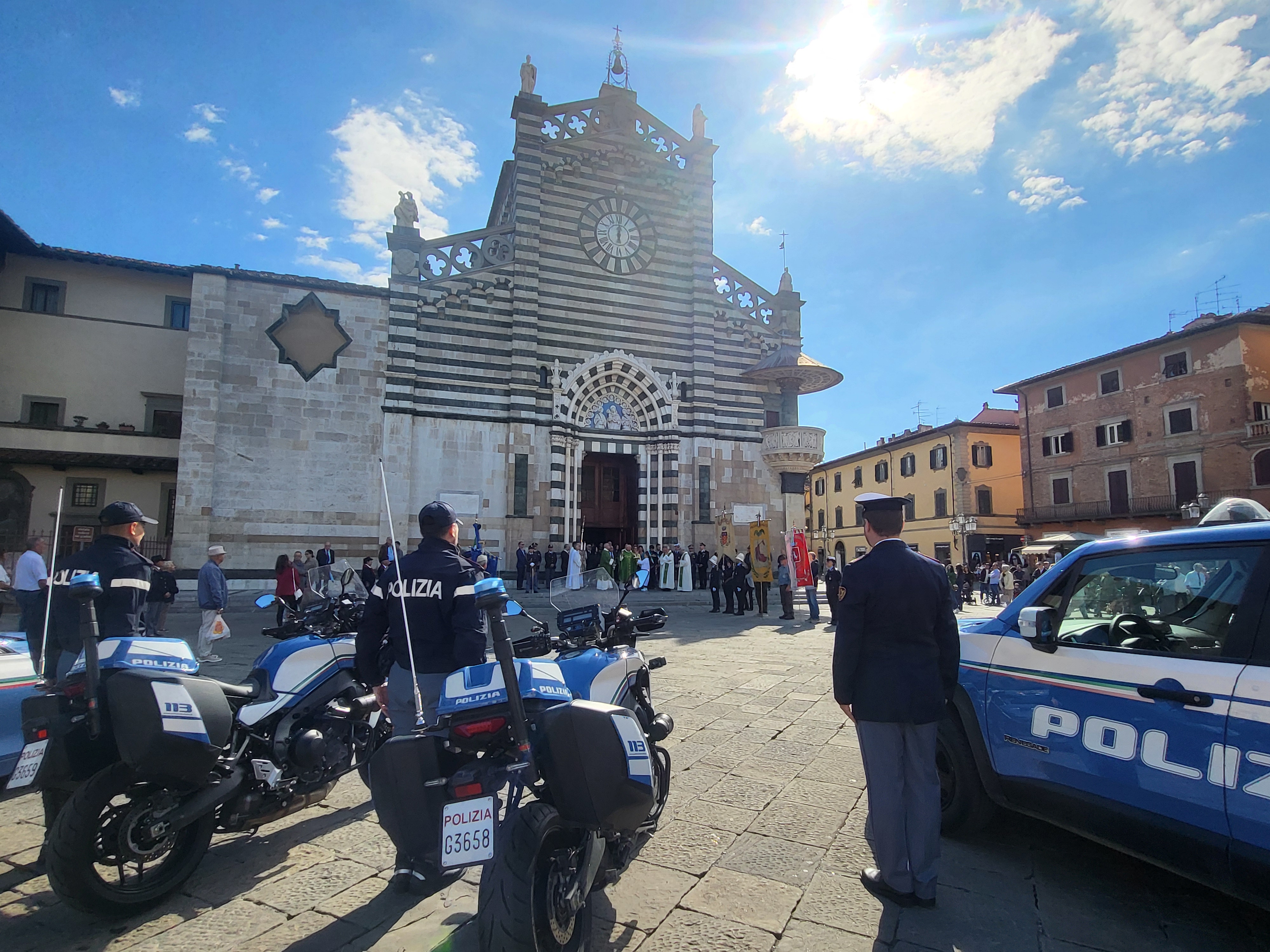 Prato - Cattedrale S. Stefano - Celebrazione San Michele Arcangelo Patrono della Polizia di Stato.