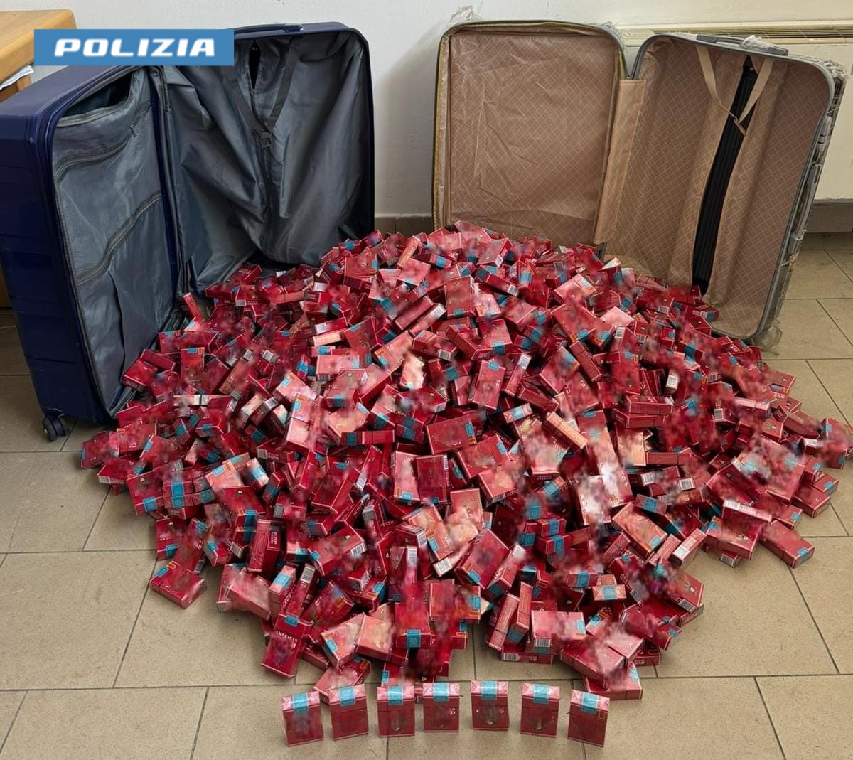 Milano: la Polizia di Stato arresta due uomini e sequestra droga e sigarette di contrabbando.