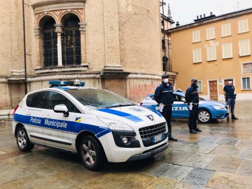 Rintracciata da personale della Polizia Locale e della Polizia di Stato donna croata classe ’88 pluripregiudicata per furti in abitazione