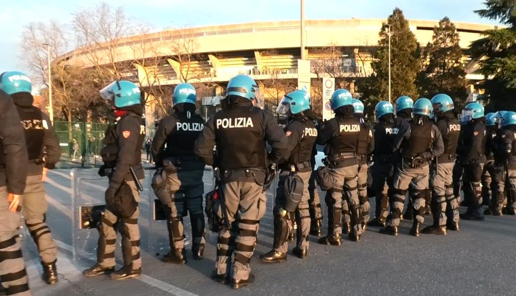 Scontri nel prepartita tra Hellas-Verona e Nk Istra: la Polizia di Stato denuncia 31 tifosi croati e 3 ultras veronesi.