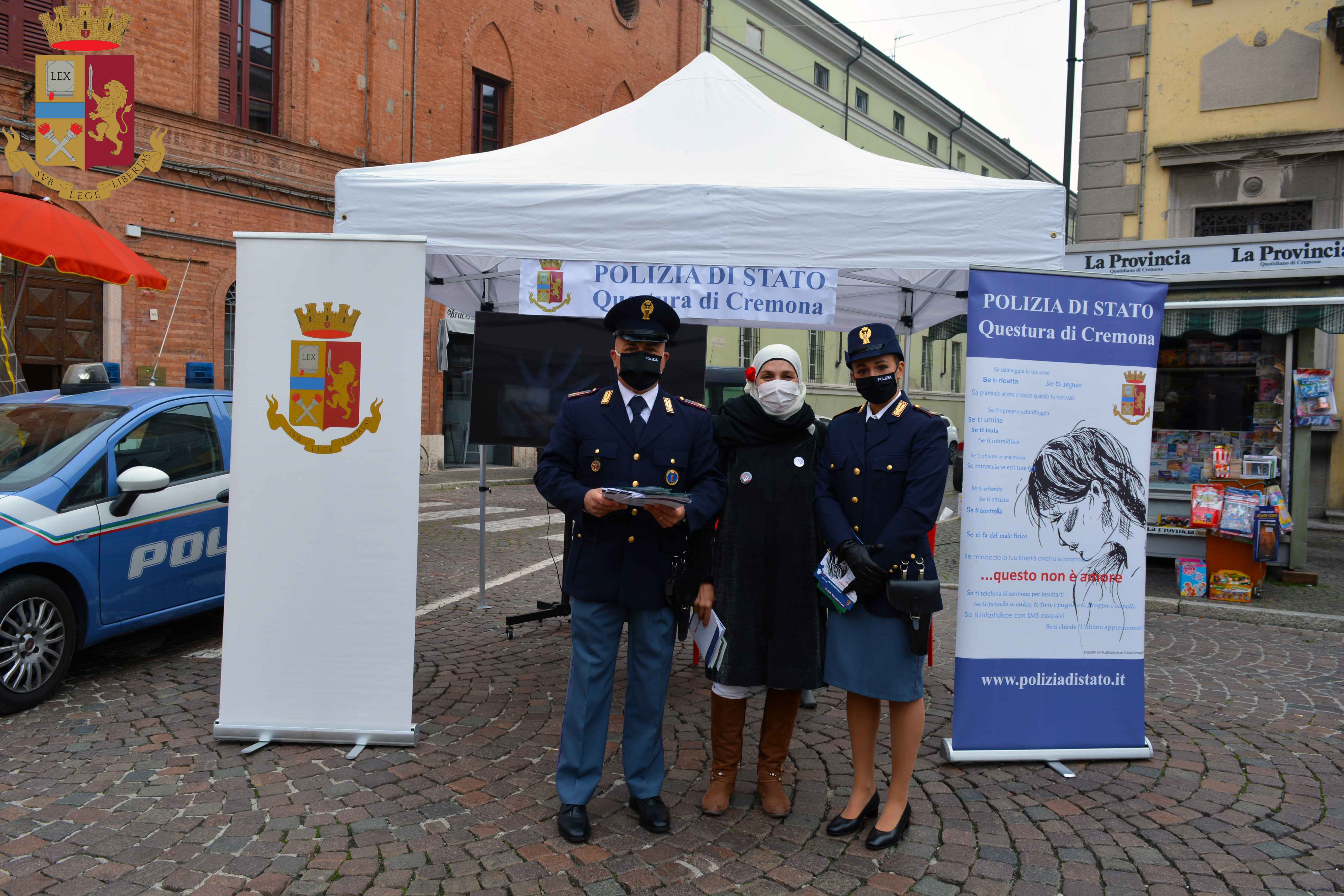 Questura di Cremona: continua l'attività di sensibilizzazione della Polizia di Stato sul tema "Contrasto alla Violenza di Genere - Questo non è Amore"