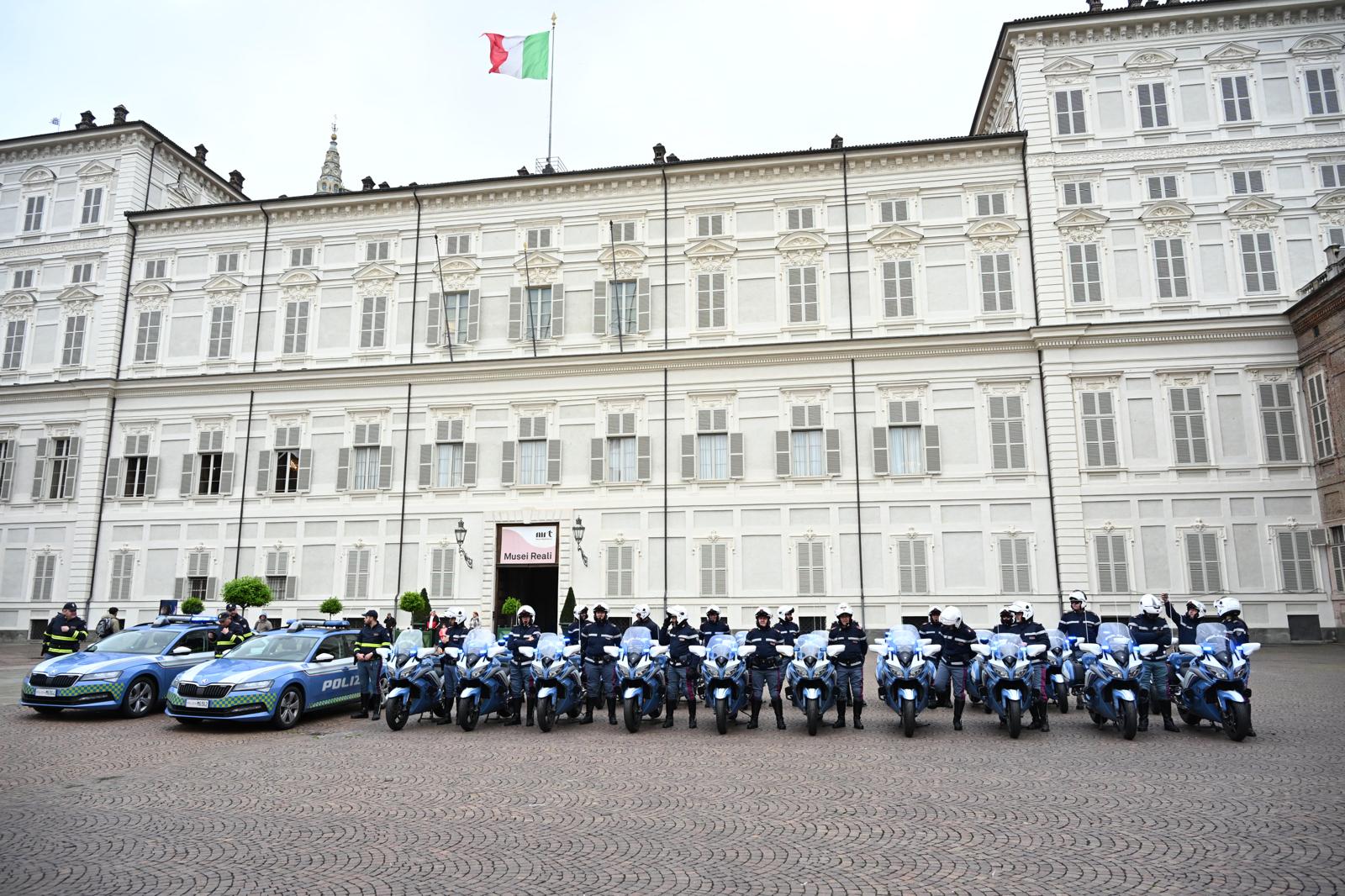 Il dispositivo della Polizia Stradale che scorterà la 107^ edizione del Giro d'Italia