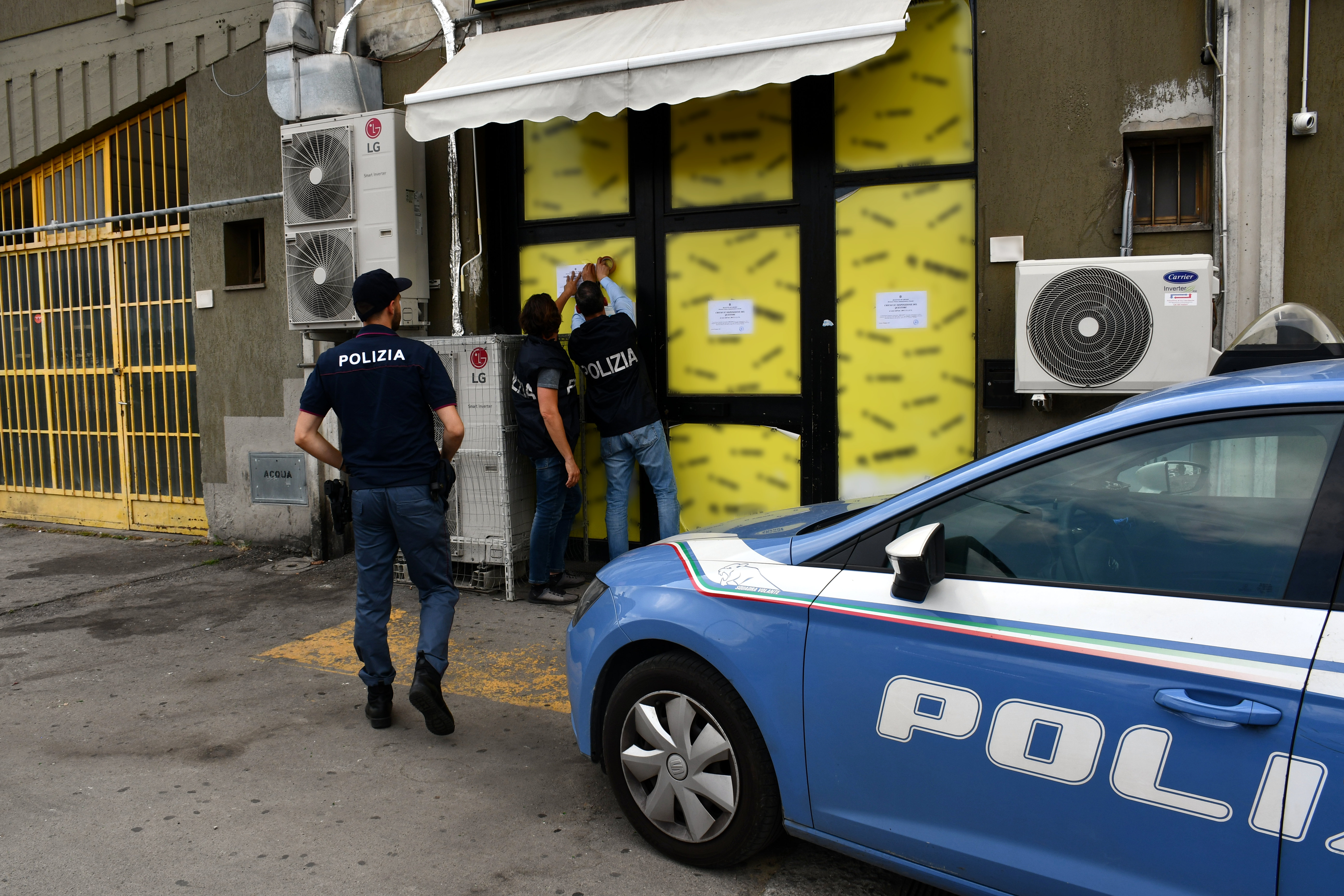 LA POLIZIA DI STATO CHIUDE IL LOCALE DOVE LO SCORSO FINE SETTIMANA