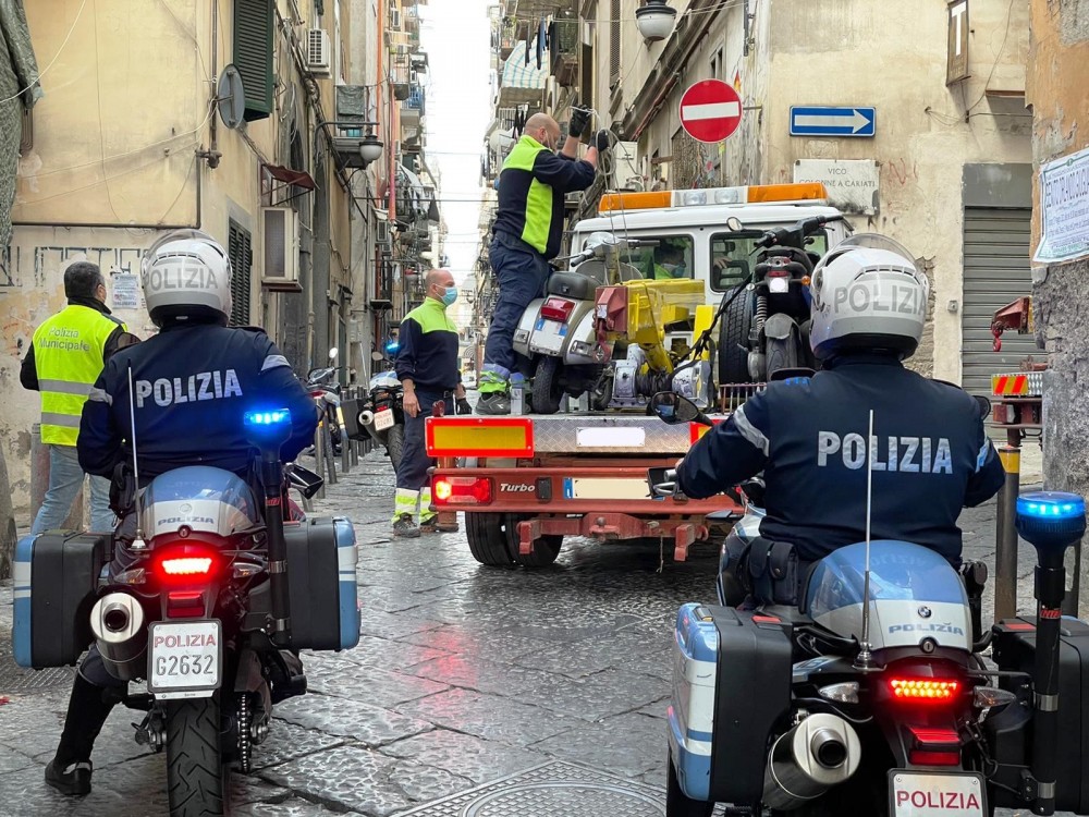 Quartieri Spagnoli motorini