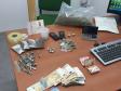 Droga, materiale per il confezionamento e denaro sequestrati dalla Polizia in Crispano (NA)