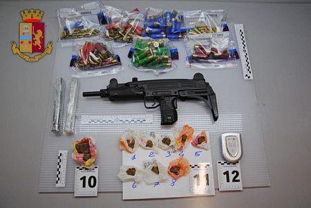 Sequestro  armi  munizionamento e droga