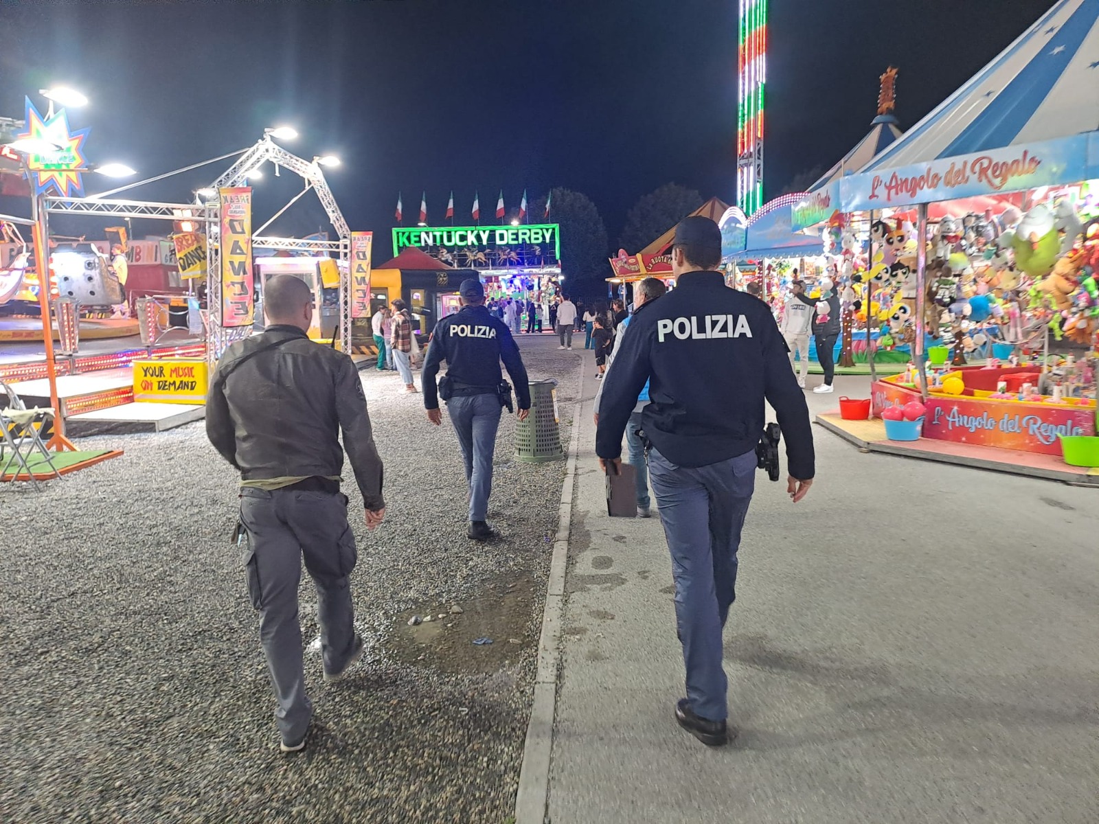 La Polizia di Stato, insieme alla Polizia Municipale, prosegue i controlli straordinari alla stazione di Lucca e nel centro storico.