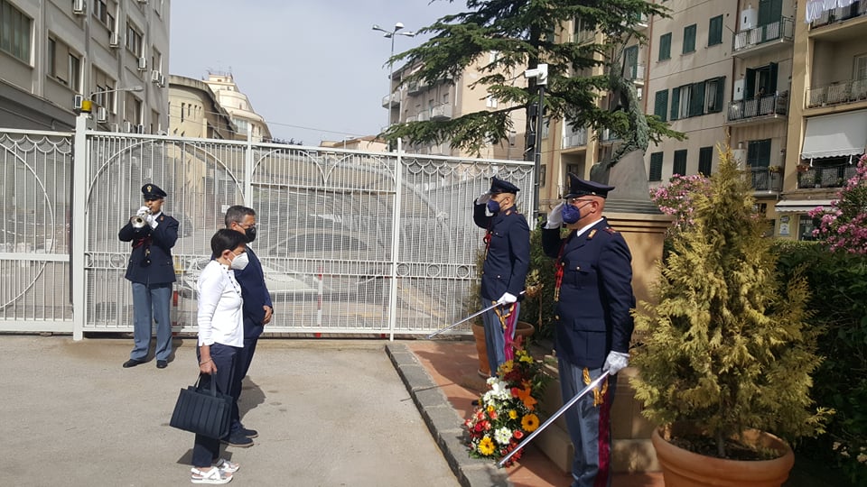 Caltanissetta, i poliziotti della Questura ricordano i colleghi Salvatore Falzone e Michele Pilato, nel diciassettesimo anno della loro scomparsa.